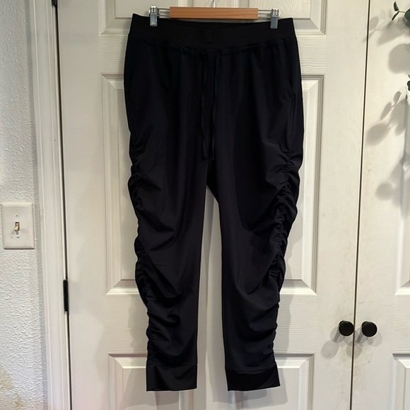 Cobble Lane brand size L elastic/drawstring waist pants with rusching on legs - Picture 1 of 6